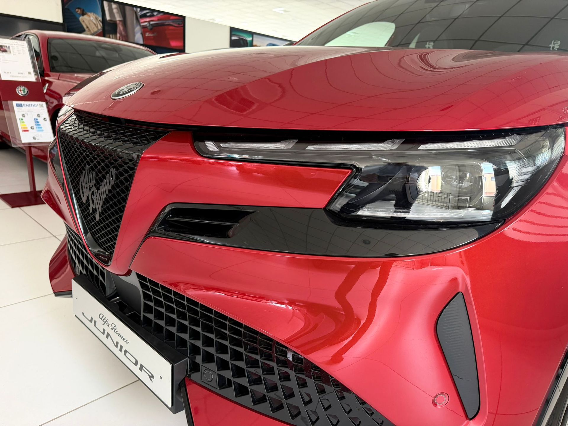 Alfa Romeo Junior 1.2 Ibrida Sport Speciale DCT 107 KW (145 CV)