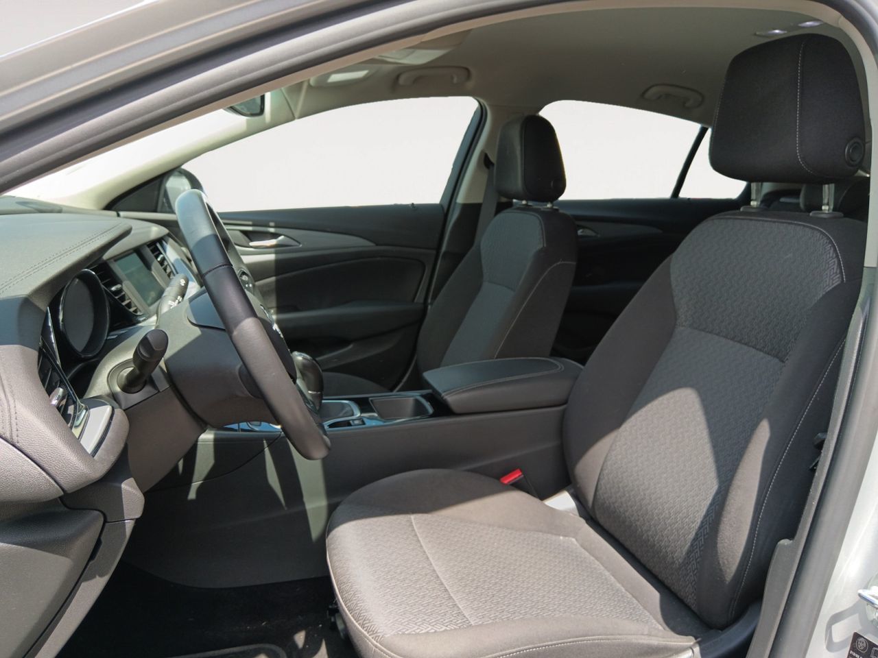 Opel Insignia 1.6 CDTi ecoTEC D Selective - foto 9