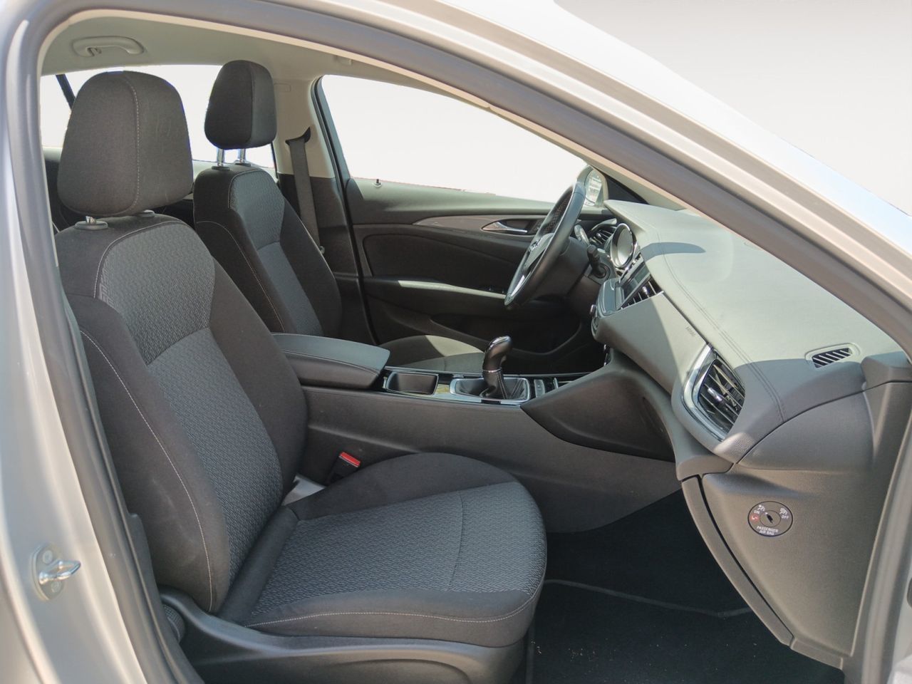 Opel Insignia 1.6 CDTi ecoTEC D Selective - foto 11