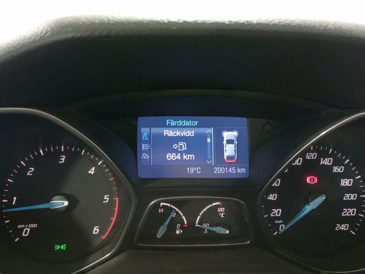 Ford Focus SportBreak 1.6 TDCi Trend - foto 13