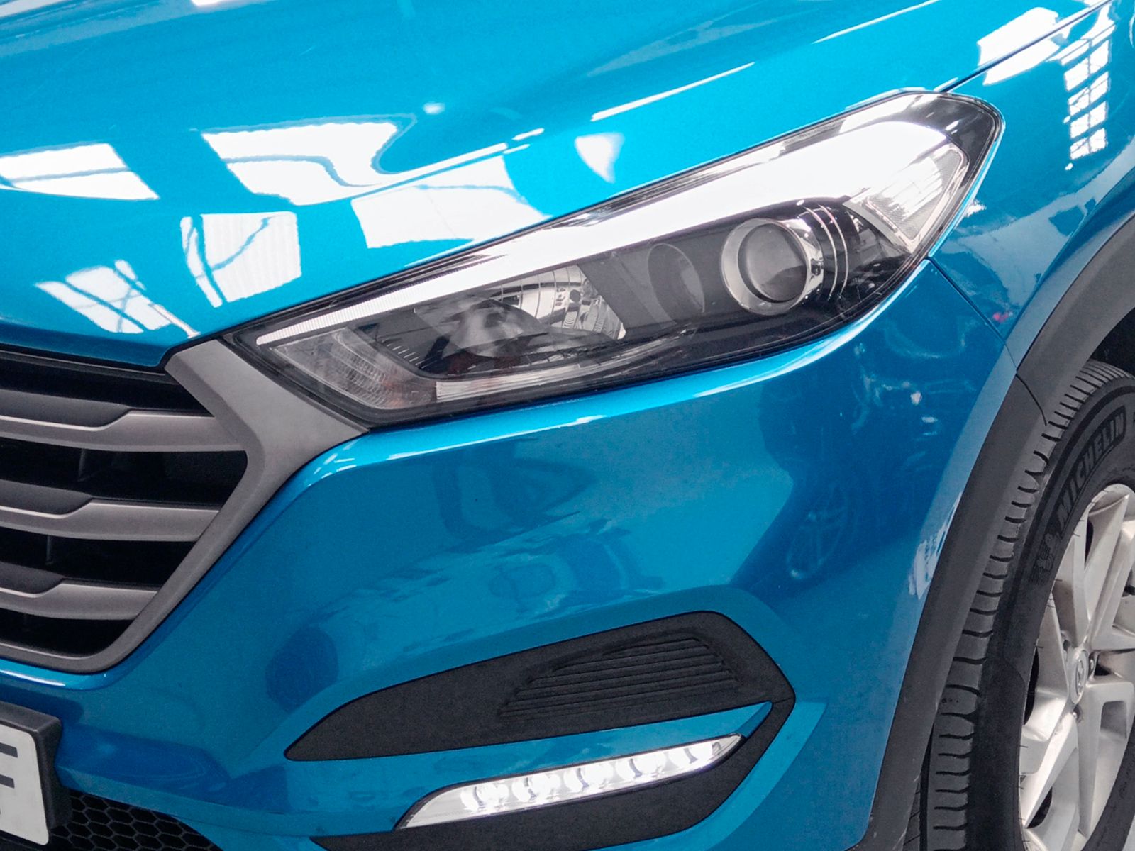 Hyundai Tucson 1.7 CRDi BlueDrive Essence 4x2 - foto 23