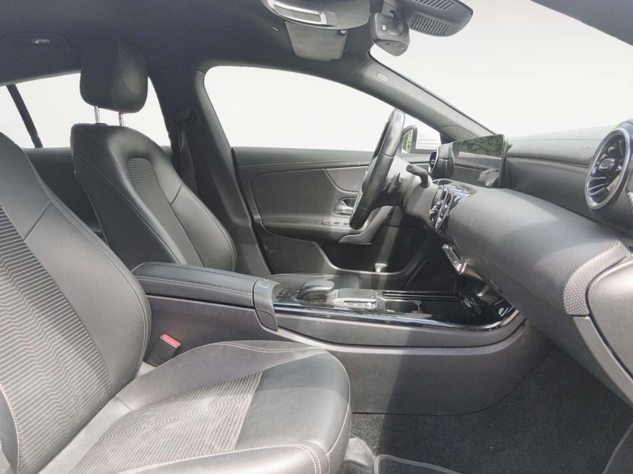 Mercedes-Benz CLA 220 d - foto 12