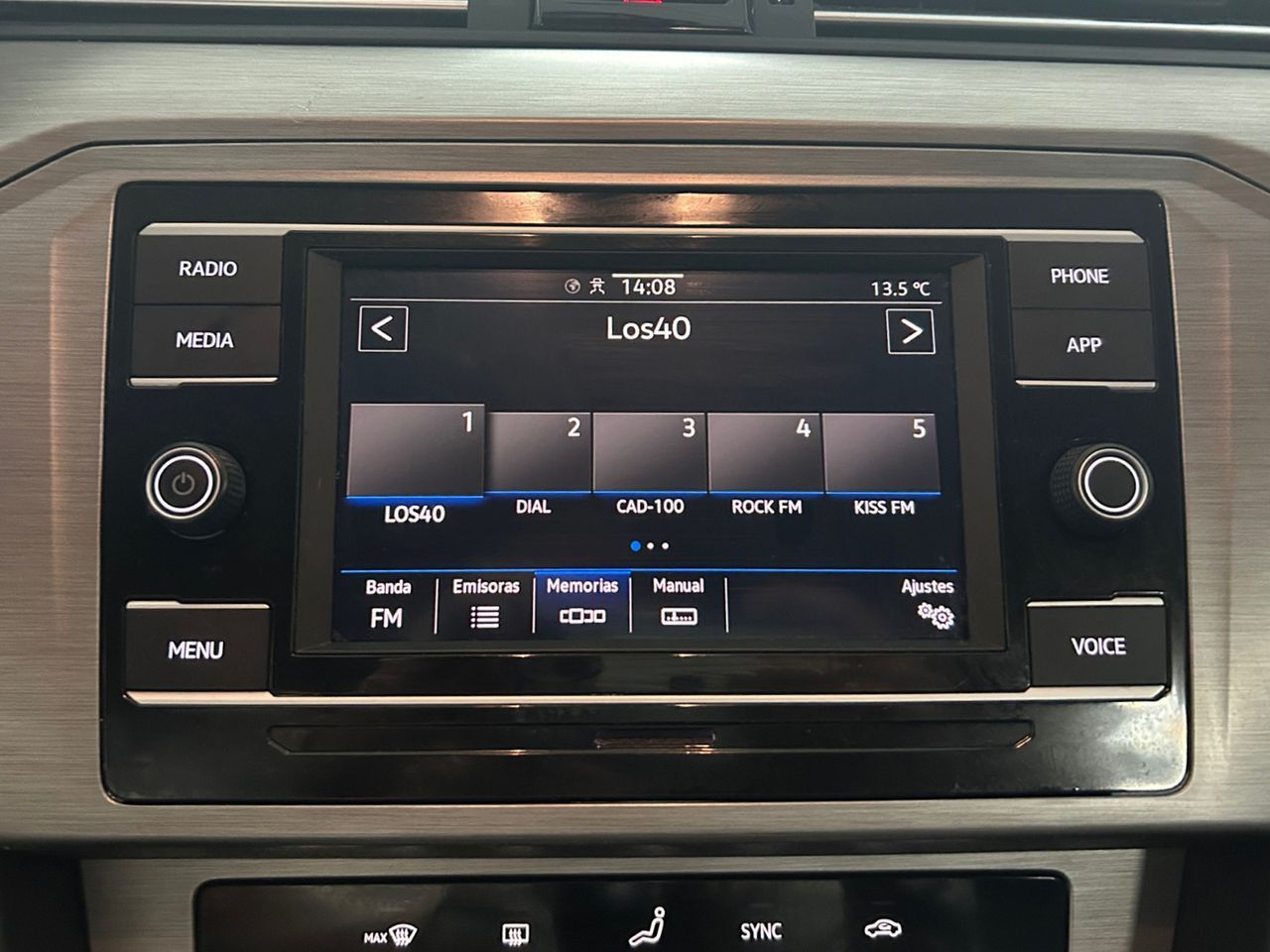 Volkswagen Passat Business 2.0 TDI - foto 18