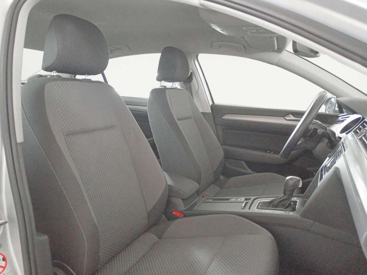 Volkswagen Passat Business 2.0 TDI DSG - foto 13