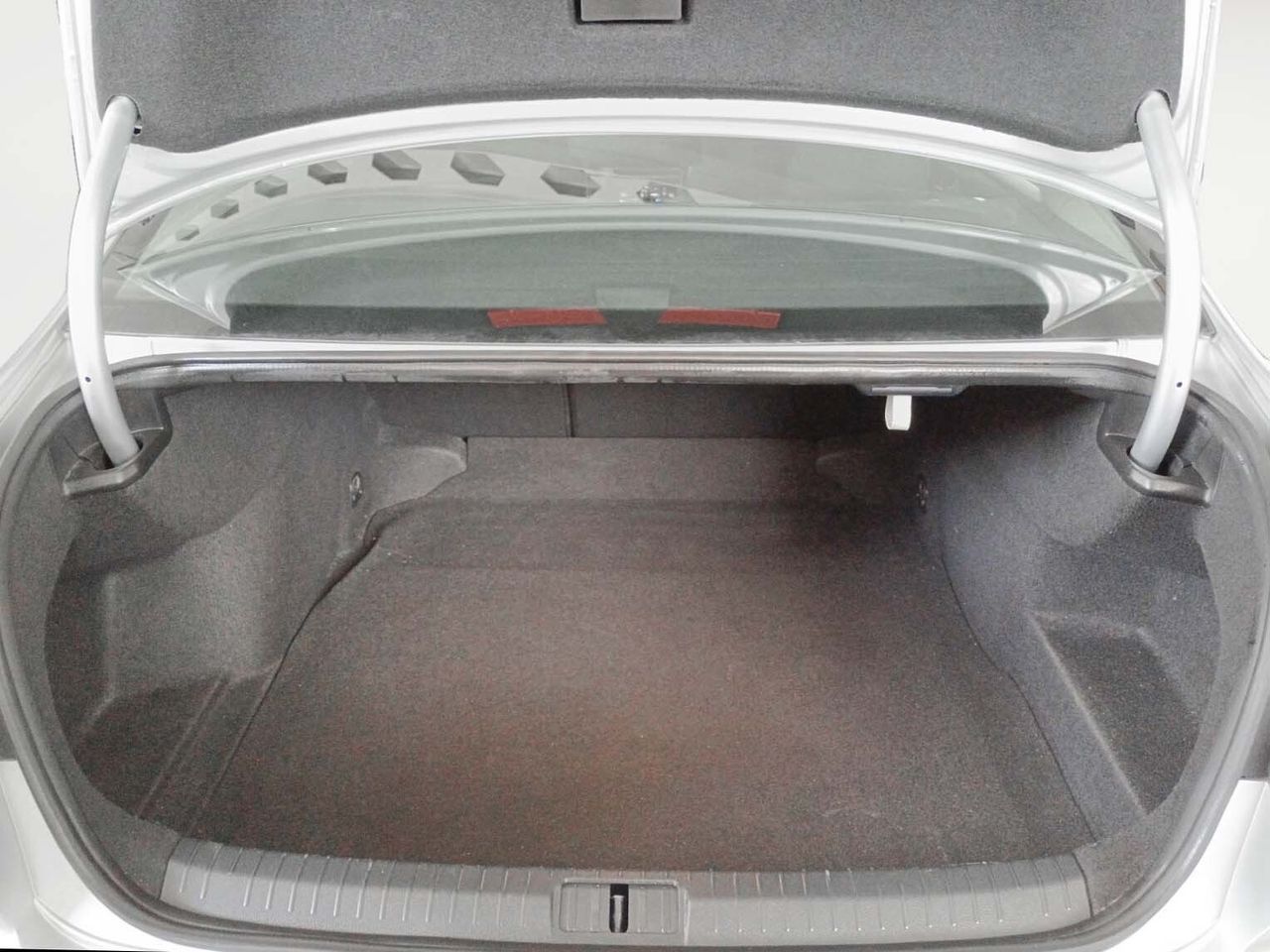 Volkswagen Passat Business 2.0 TDI DSG - foto 14
