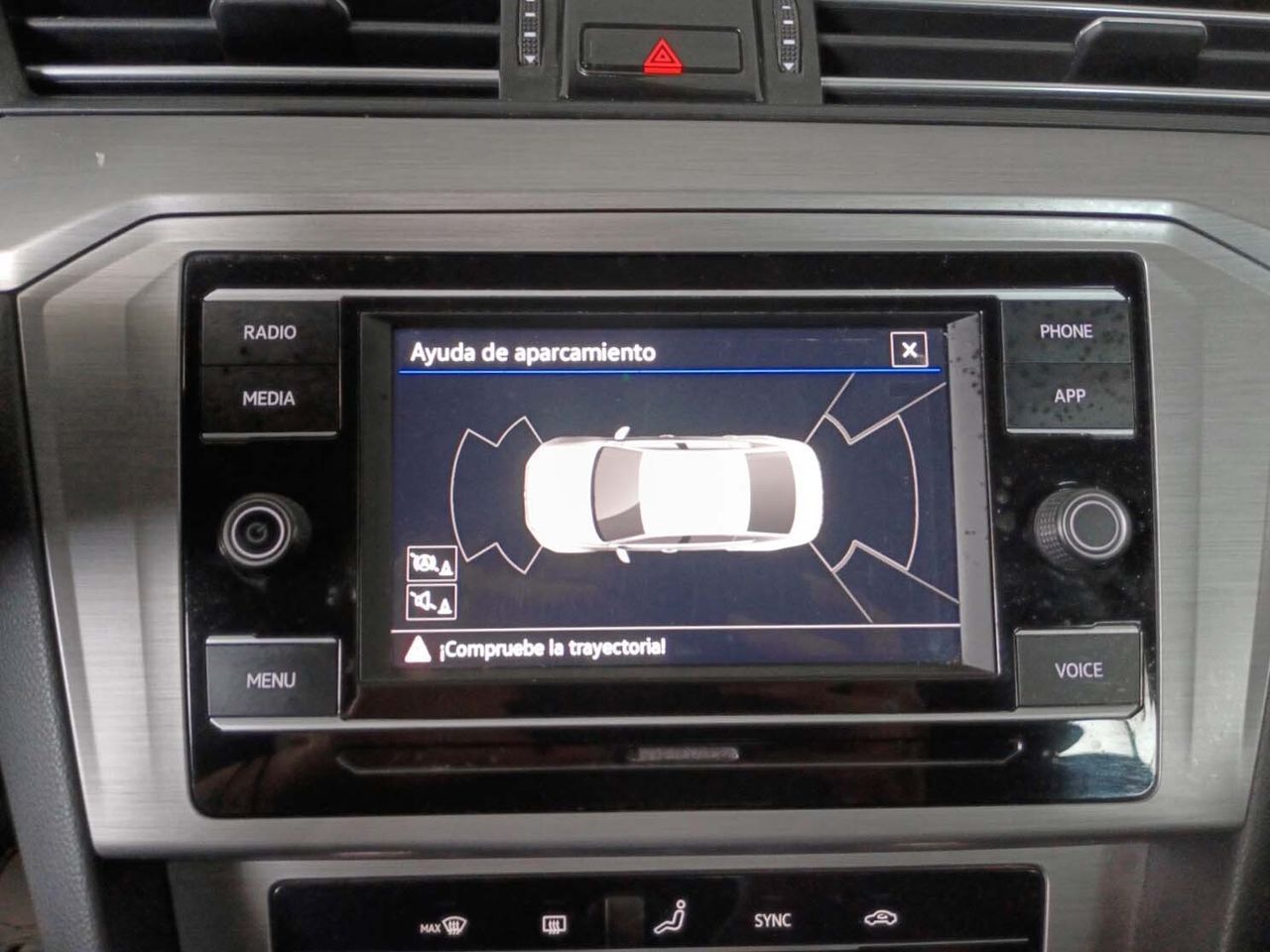 Volkswagen Passat Business 2.0 TDI DSG - foto 21