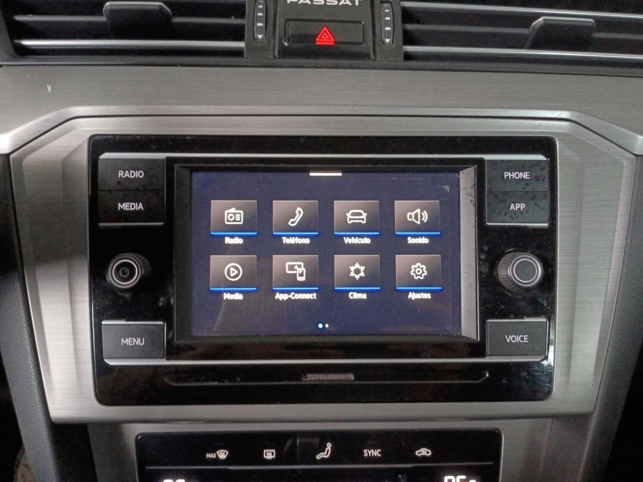 Volkswagen Passat Business 2.0 TDI DSG - foto 18