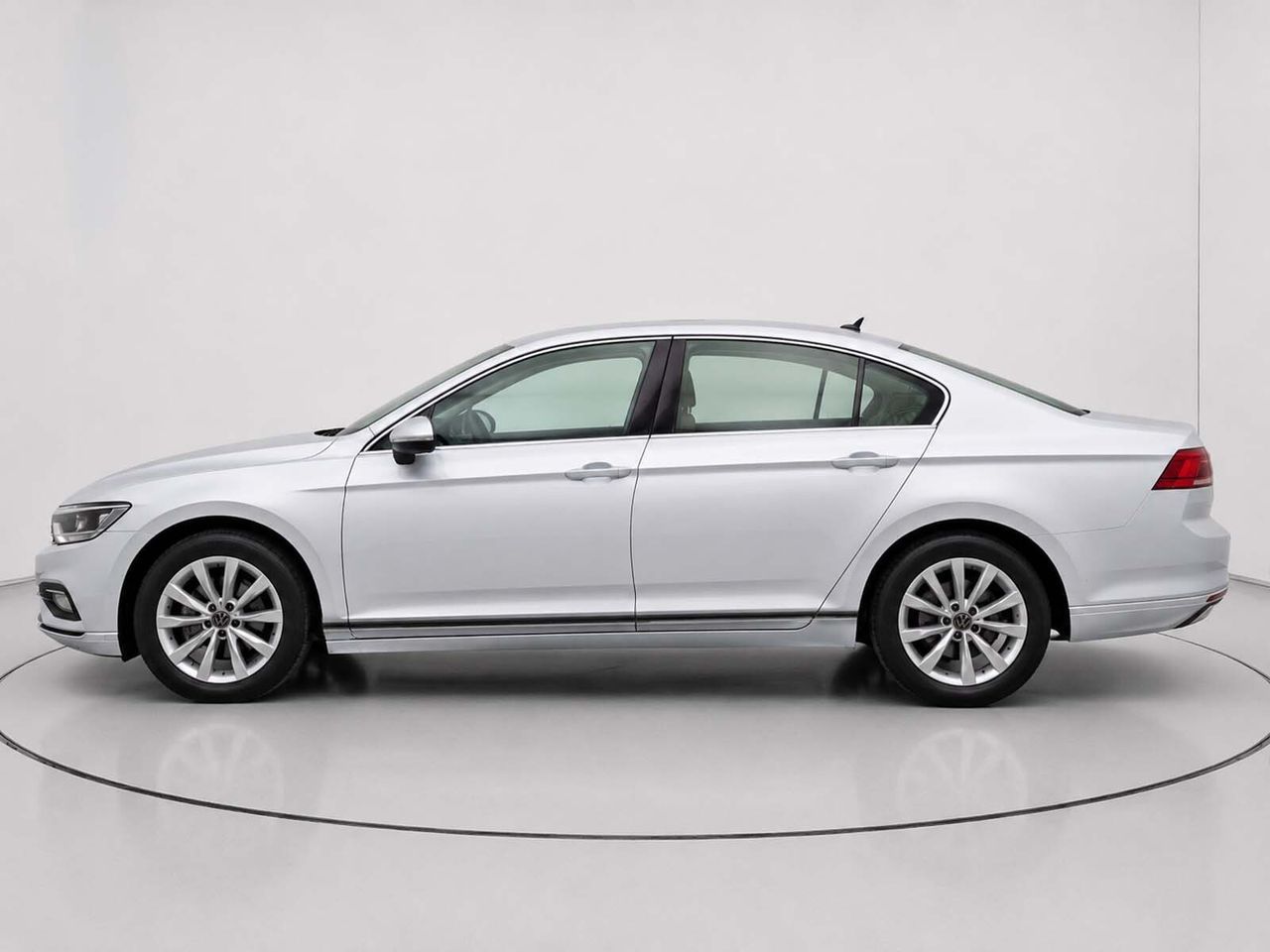 Volkswagen Passat Business 2.0 TDI DSG - foto 6