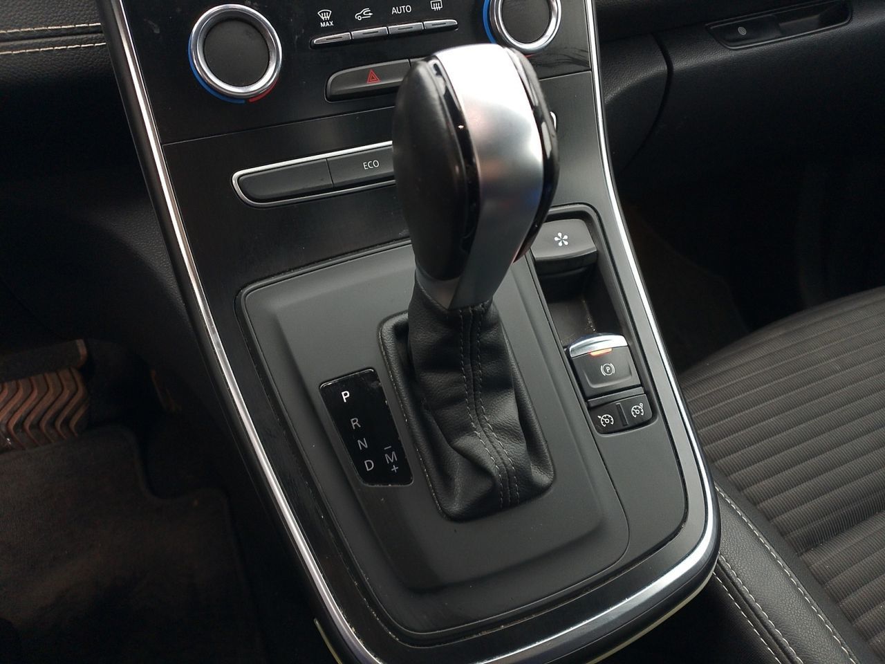 Renault Scénic Life Energy TCe EDC - foto 13