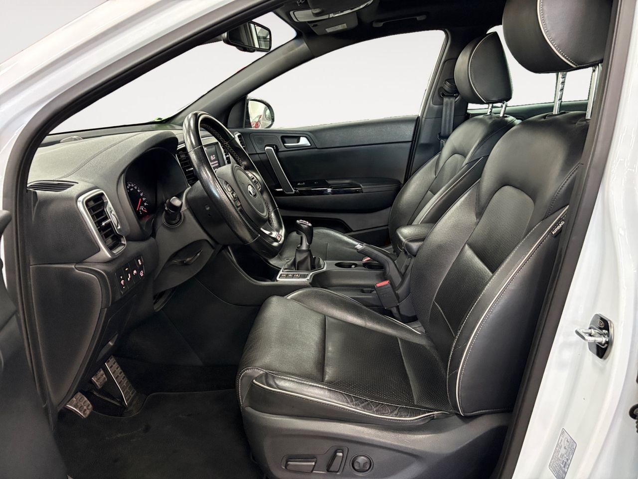 Kia Sportage 2.0 CRDi GT Line Plus 4x4 - foto 9