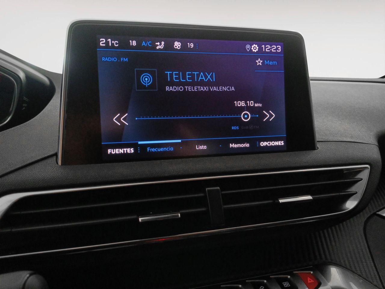 Peugeot 3008 BlueHDi 130 Active Pack - foto 15