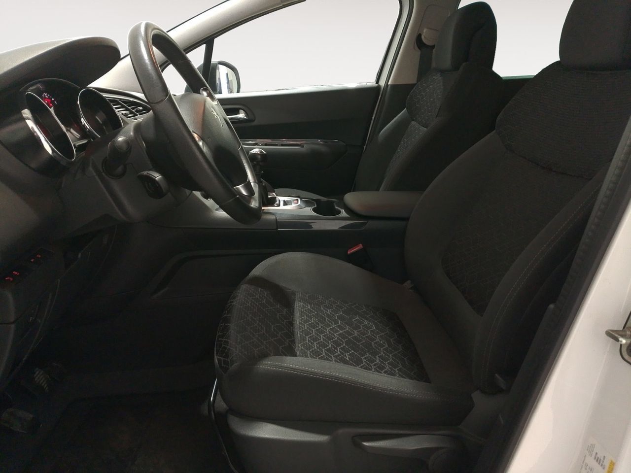 Peugeot 3008 1.2 PureTech Style - foto 9