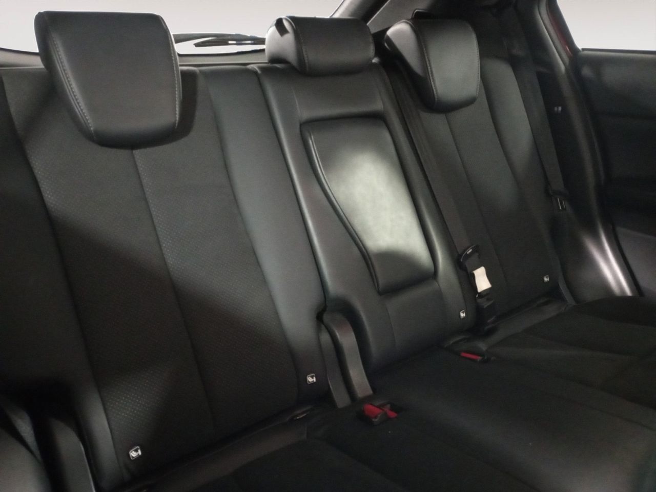 Mitsubishi Eclipse Cross 2.4 PHEV Kaiteki 4WD - foto 9