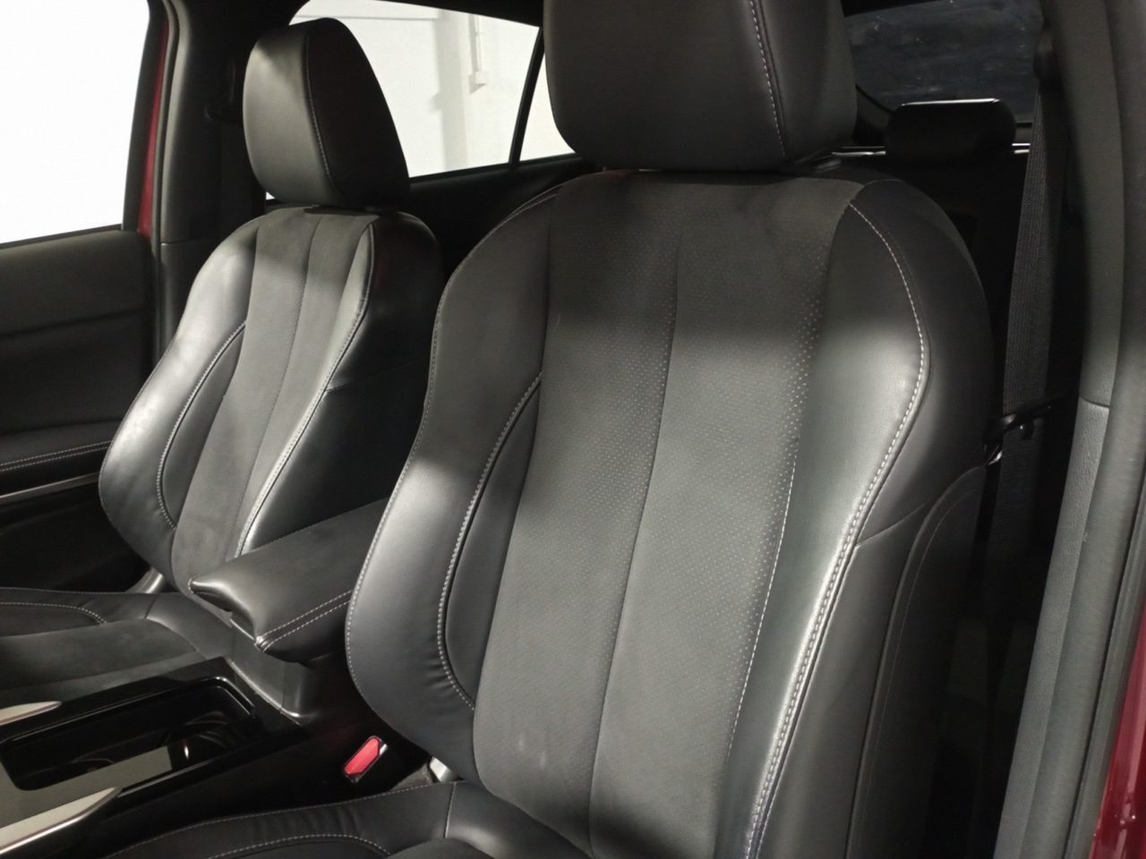 Mitsubishi Eclipse Cross 2.4 PHEV Kaiteki 4WD - foto 19