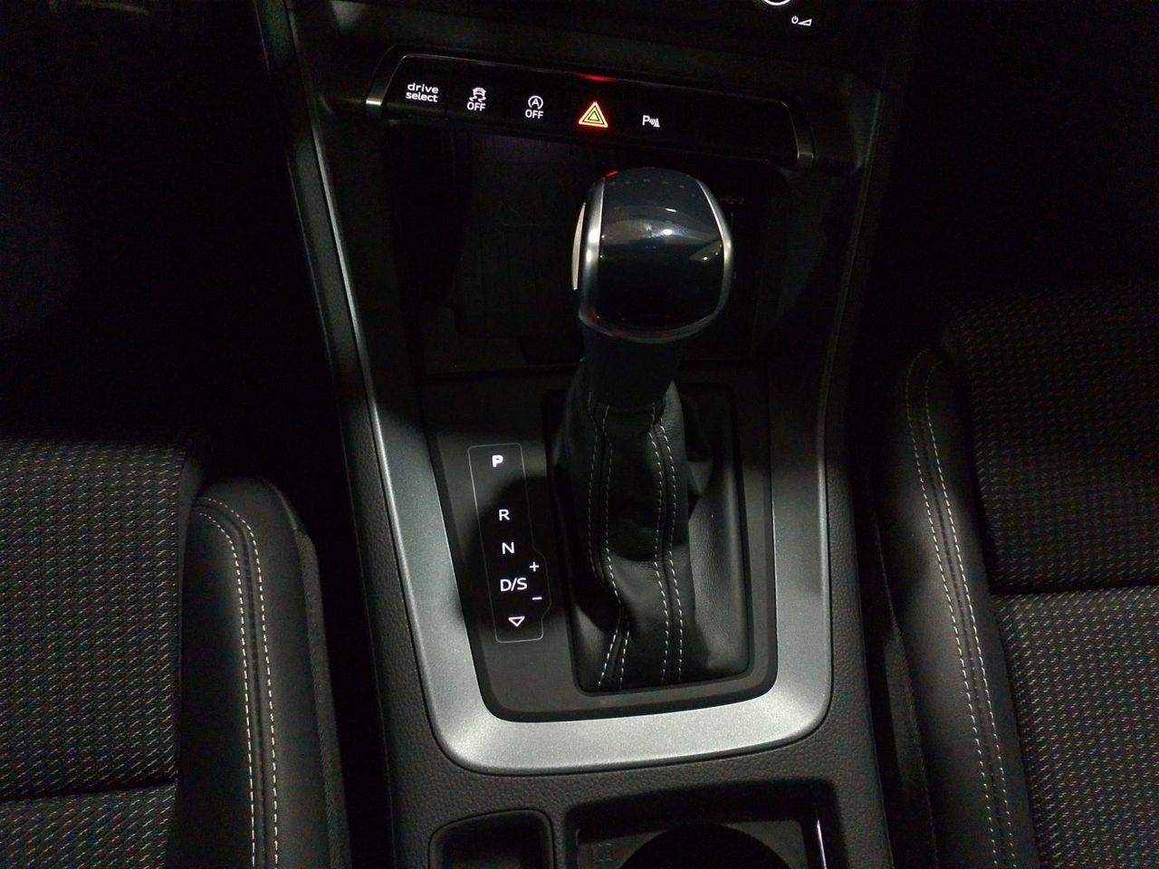 Audi Q3 S line 40 TDI quattro S tronic - foto 13