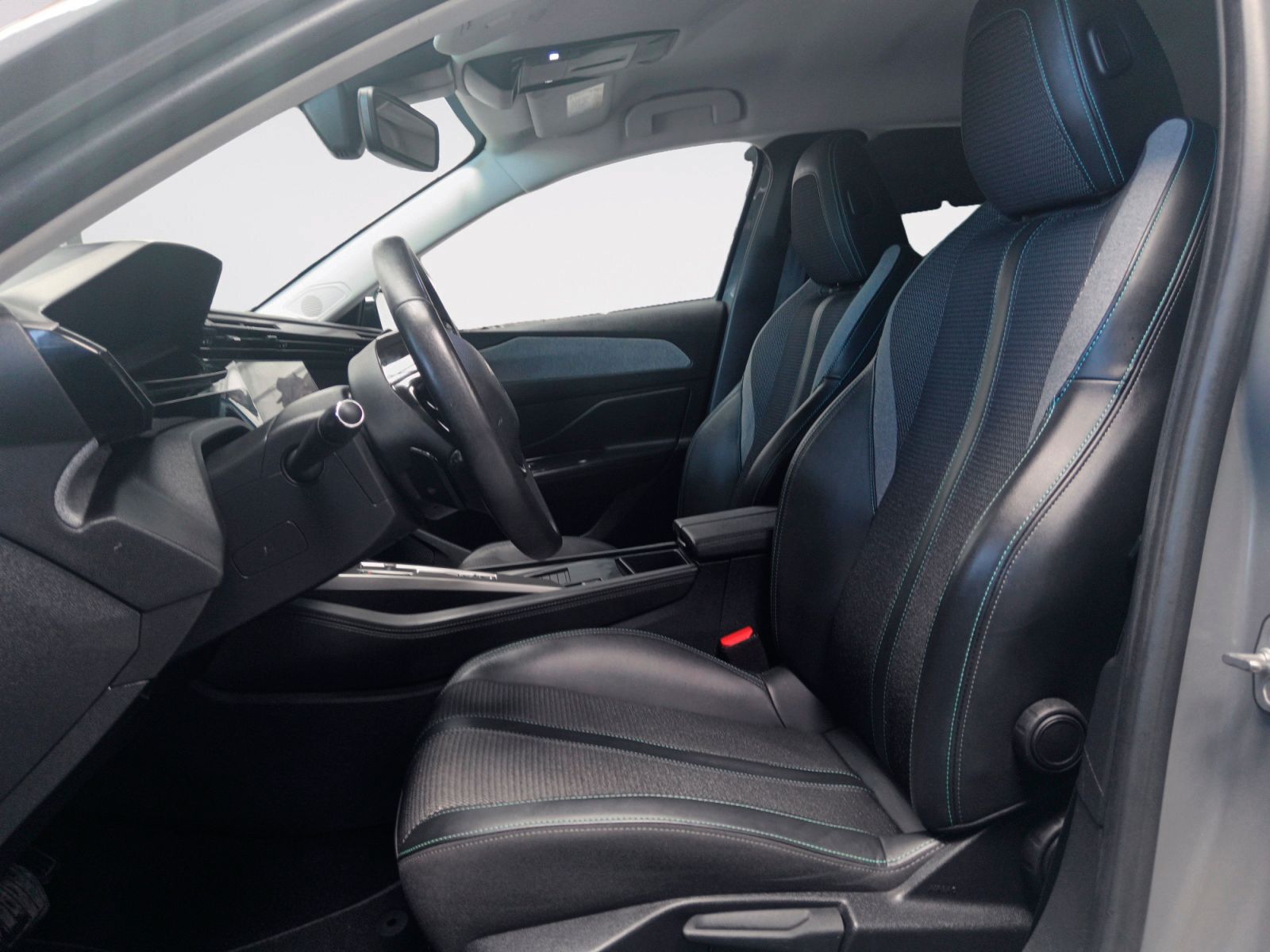 Peugeot 308 BlueHDi 130 Allure EAT8 - foto 10