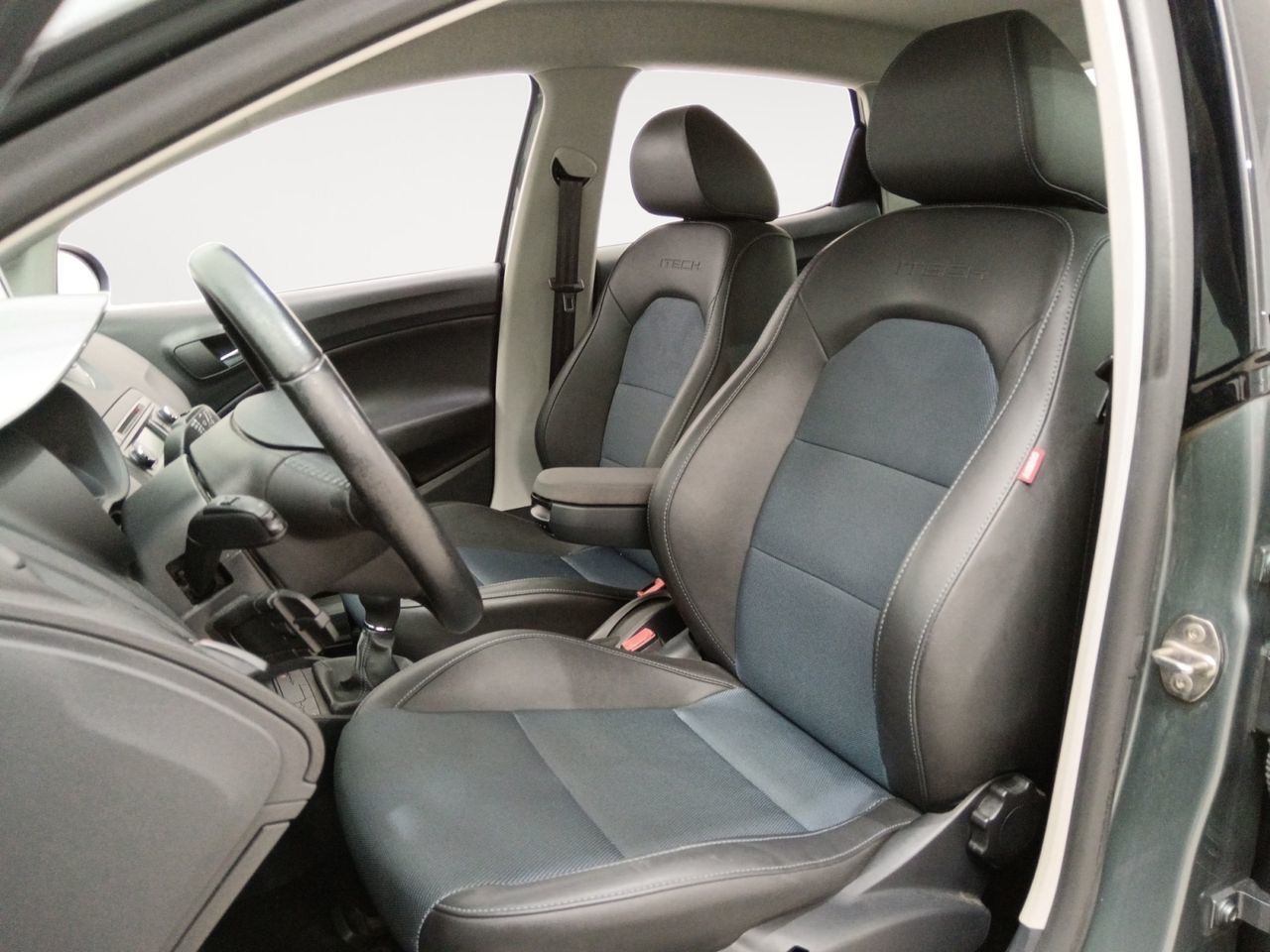 SEAT Ibiza 1.6 TDI Style ITech 30 Aniversario - foto 9