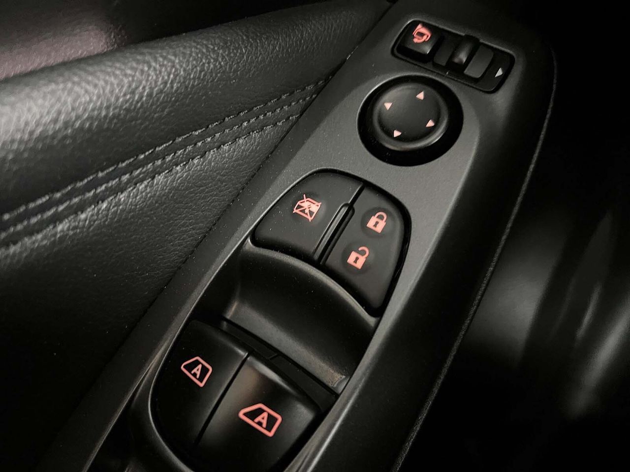 Nissan Juke 1.6 Hybrid N-Connecta - foto 21