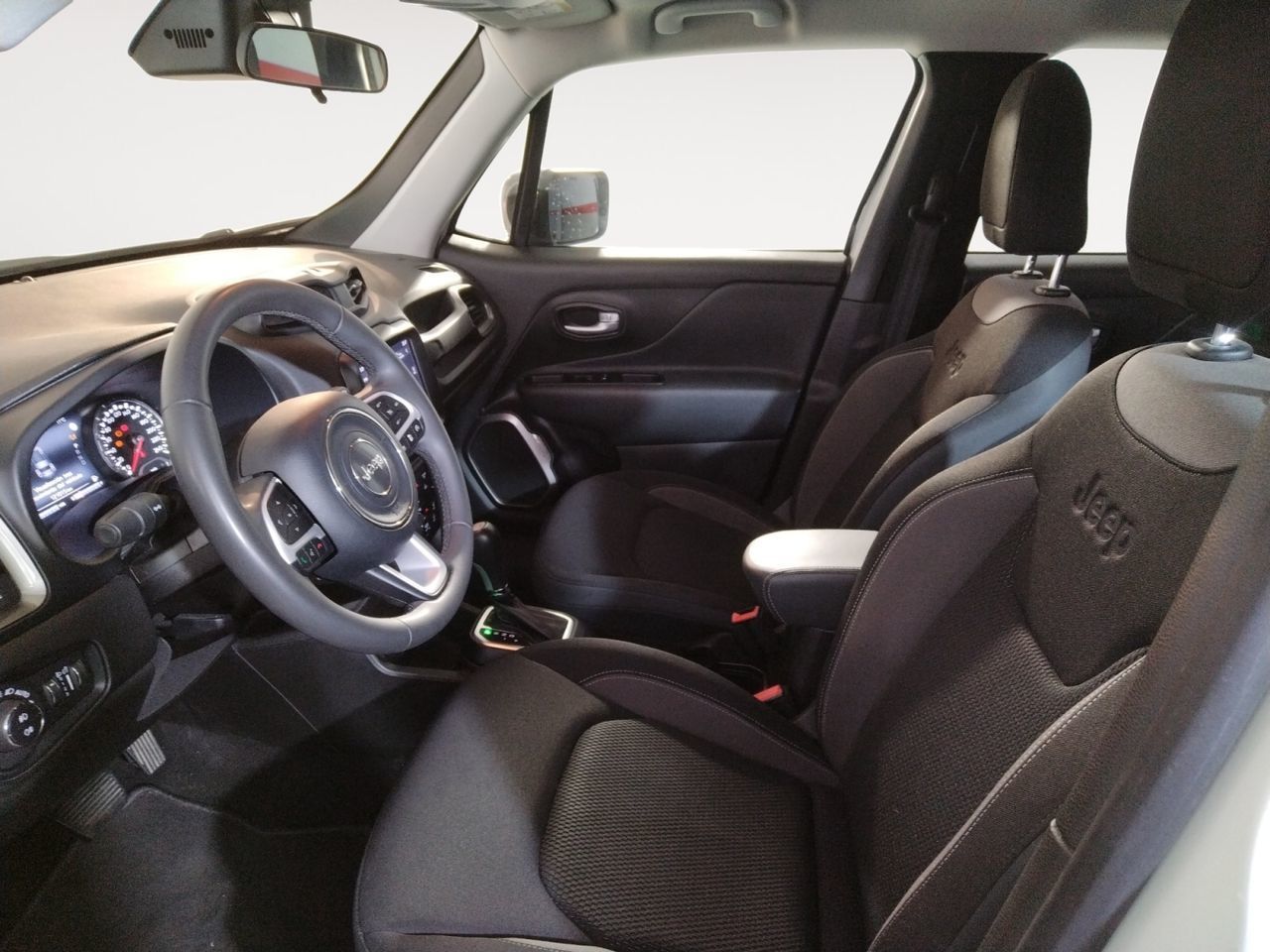 Jeep Renegade eHybrid 1.5 Limited ATX - foto 9