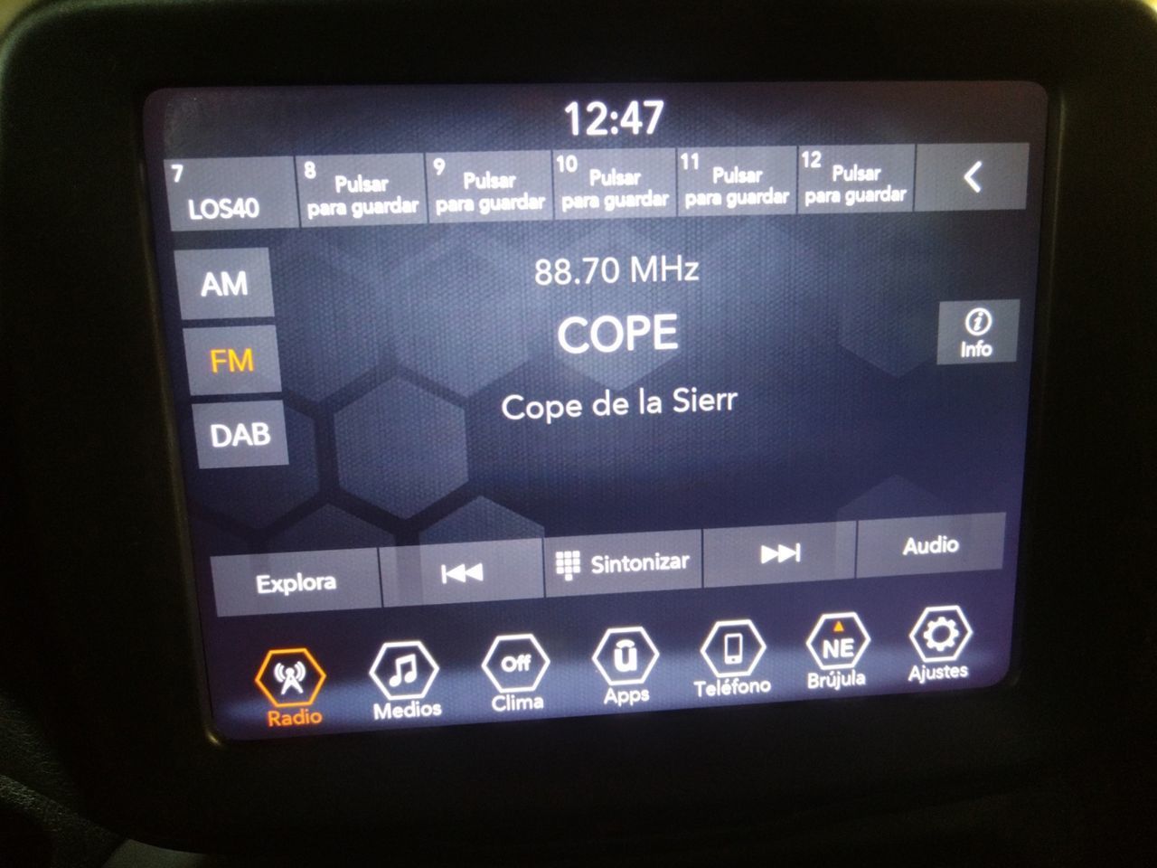 Jeep Renegade eHybrid 1.5 Limited ATX - foto 16