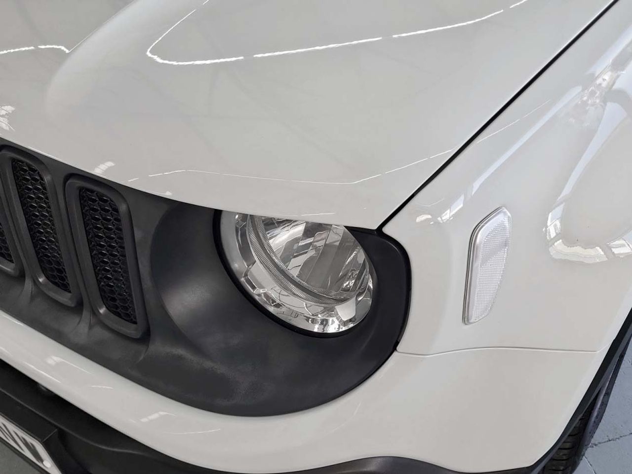 Jeep Renegade 2.0 MultiJet Night Eagle 4x4 Active Drive - foto 21