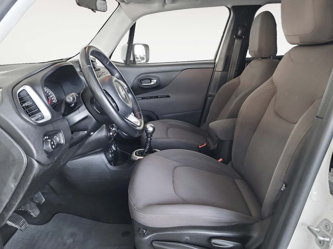 Jeep Renegade 2.0 MultiJet Night Eagle 4x4 Active Drive - foto 9