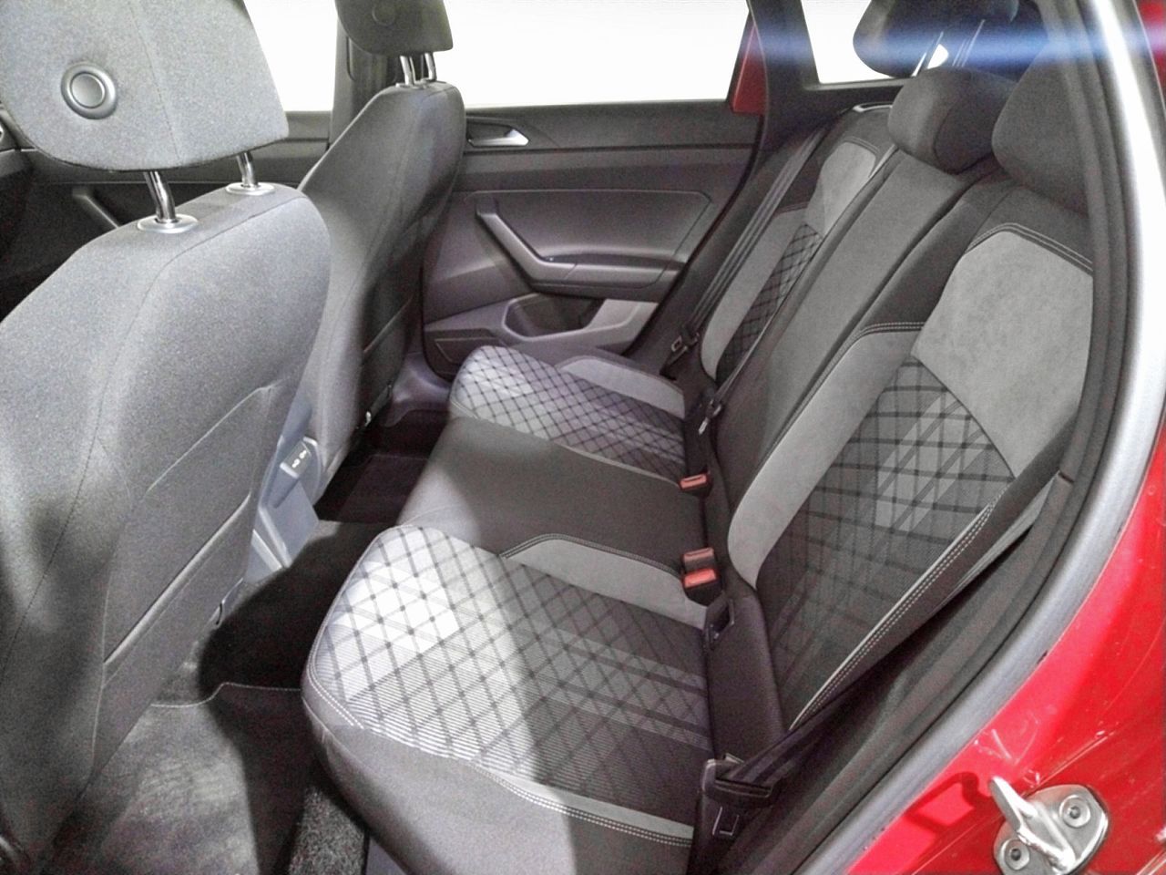 Volkswagen Taigo R-Line 1.5 TSI DSG - foto 11