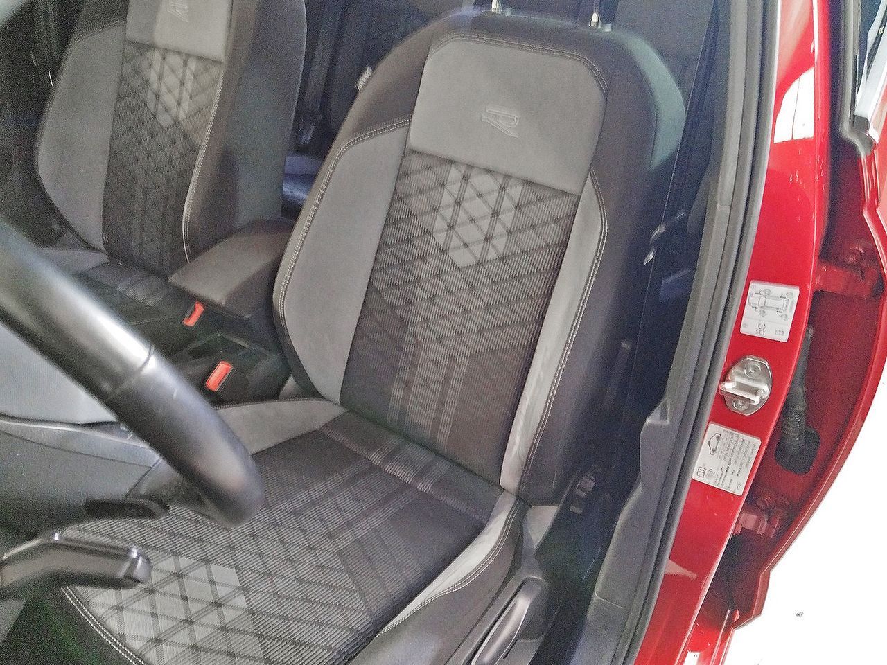 Volkswagen Taigo R-Line 1.5 TSI DSG - foto 22