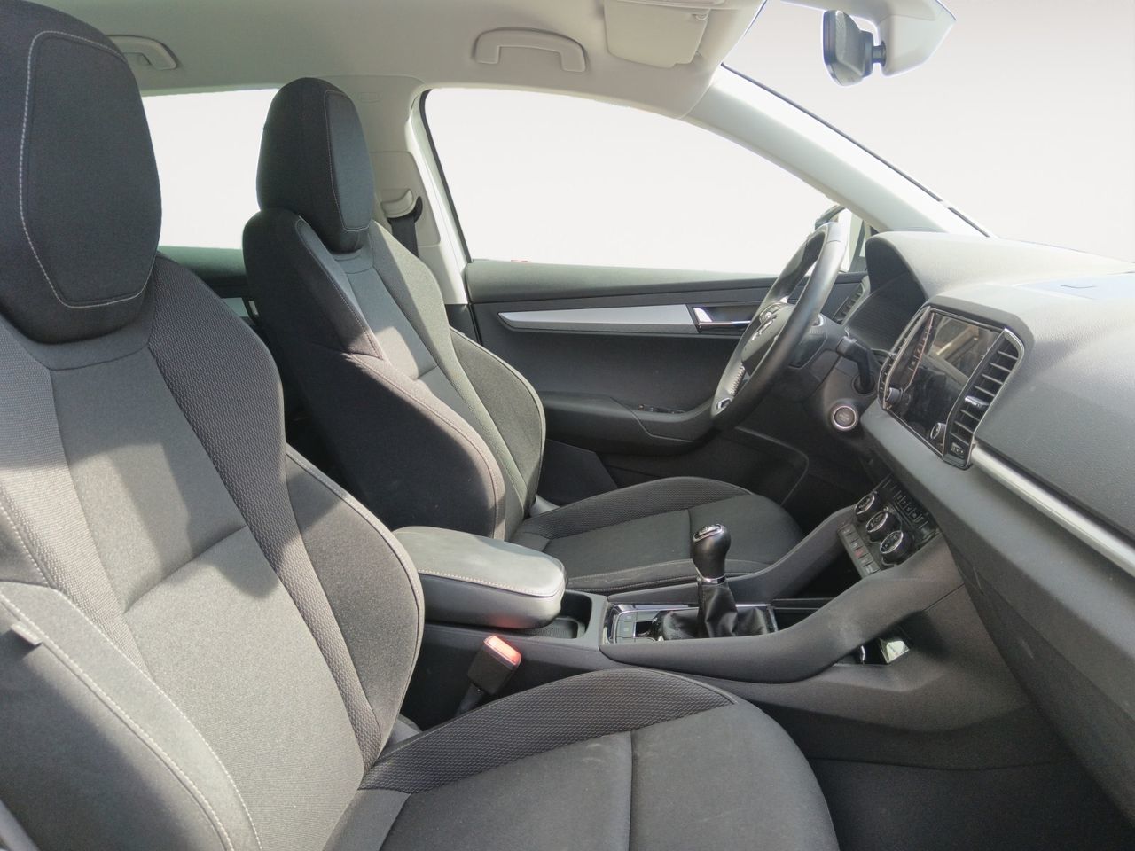 Škoda Karoq 2.0 TDI Selection - foto 11