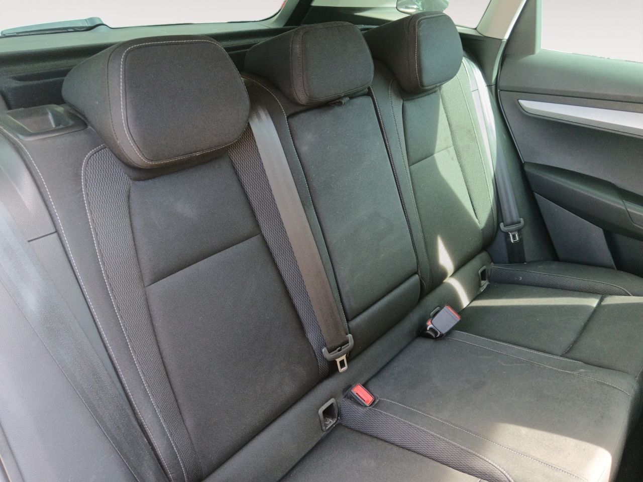 Škoda Karoq 2.0 TDI Selection - foto 10