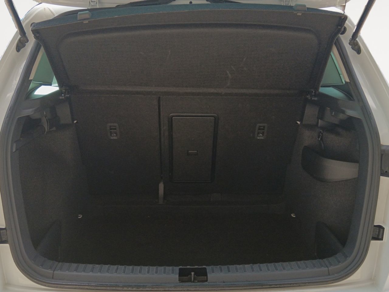 Škoda Karoq 2.0 TDI Selection - foto 12