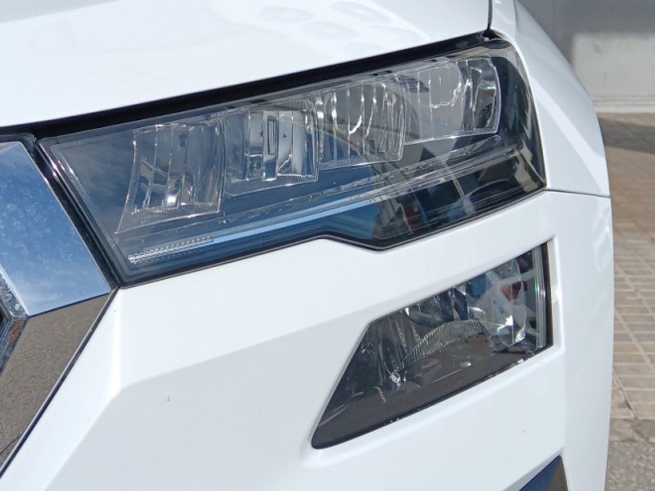 Škoda Karoq 2.0 TDI Selection - foto 21