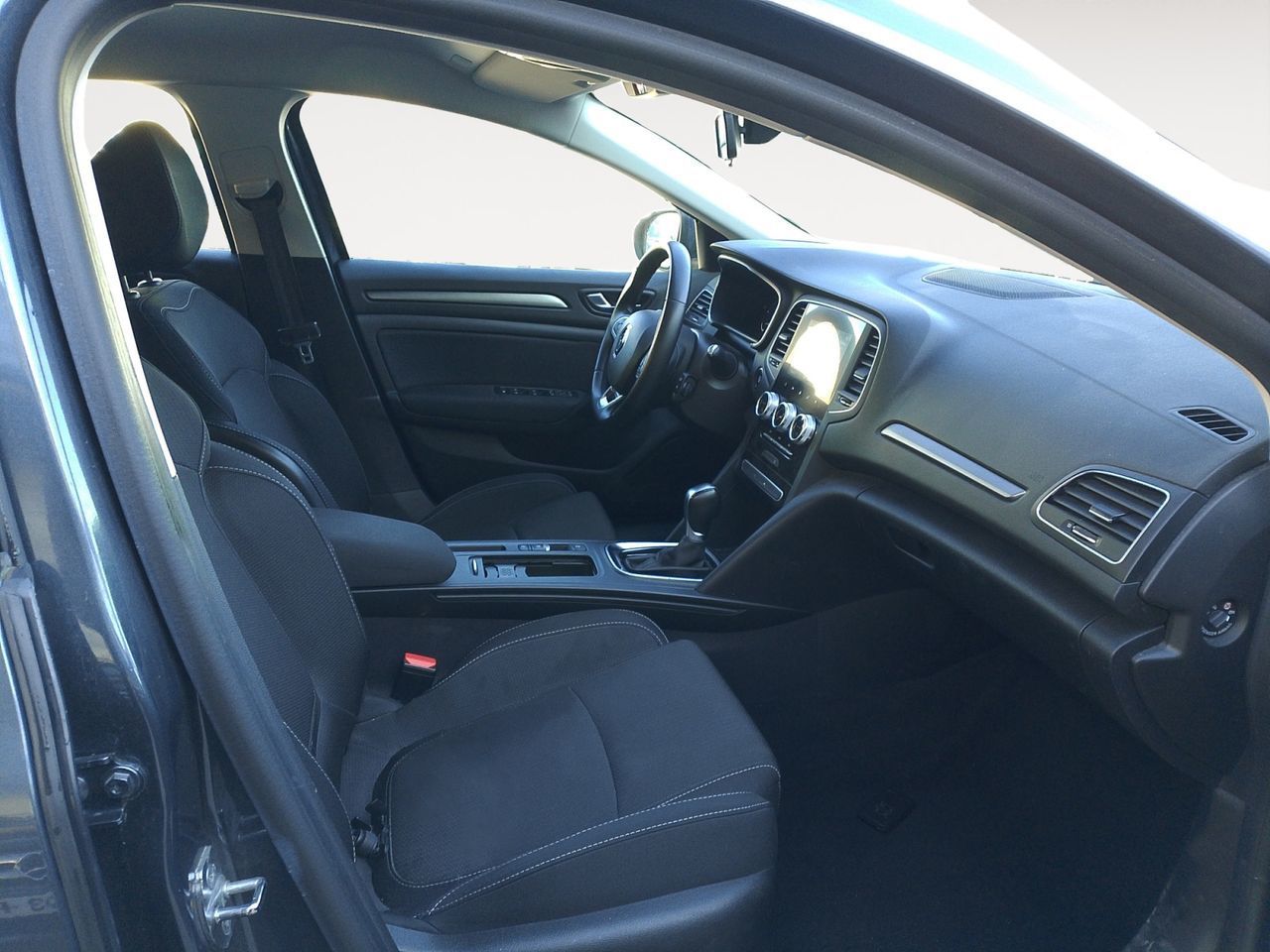 Renault Mégane Sport Tourer Business E-Tech Híbrido enchufable - foto 11