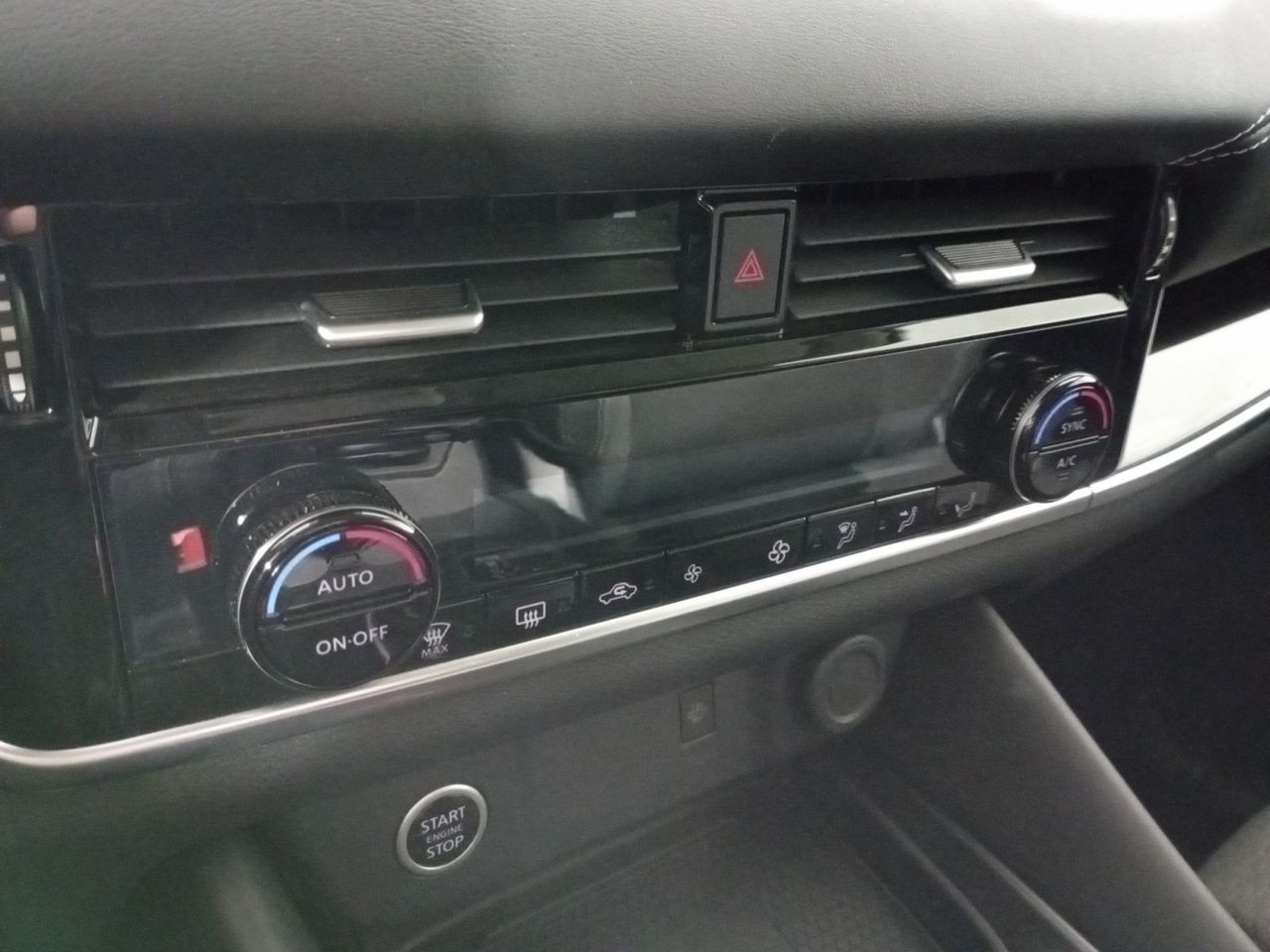 Nissan Qashqai DIG-T 160 mHEV N-Connecta 4x4 Xtronic - foto 20
