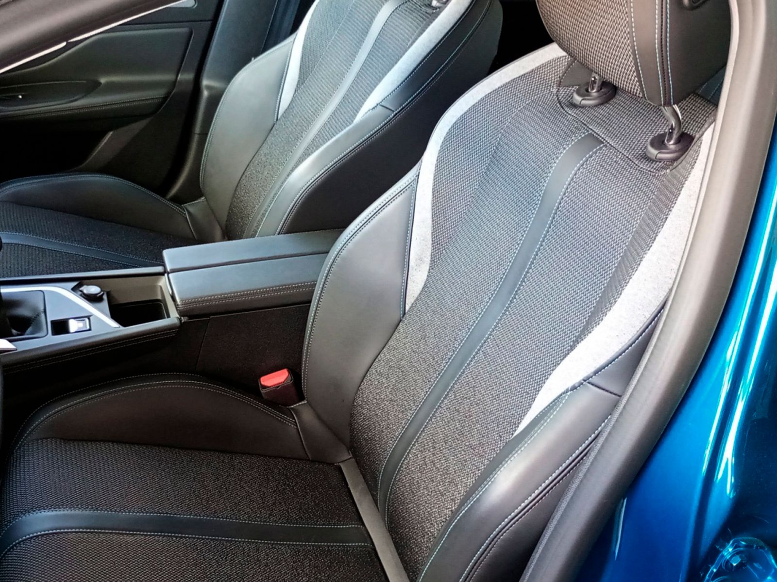 Peugeot 308 PureTech 130 Allure - foto 23