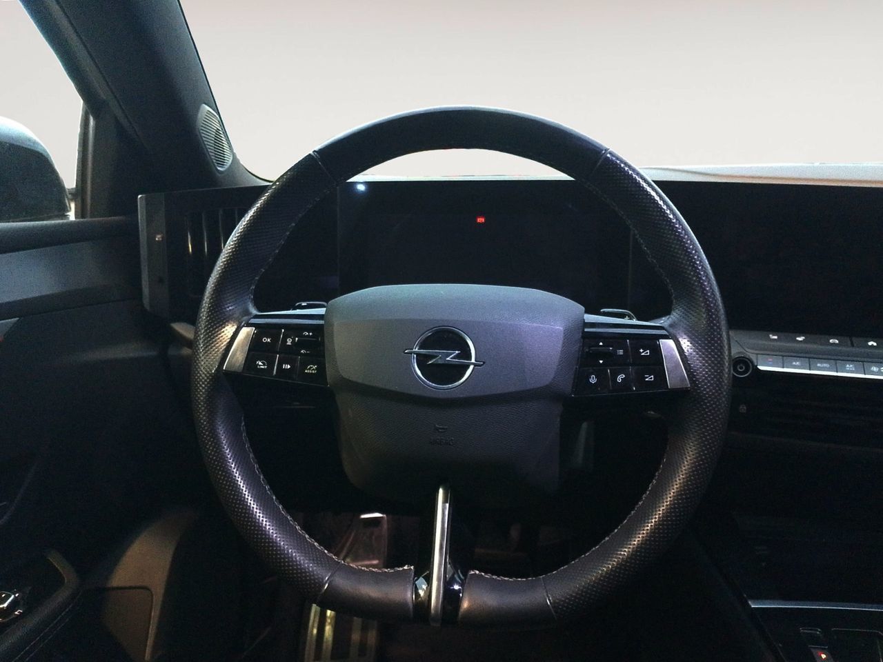 Opel Astra 1.2 Turbo XHT GS Line - foto 7