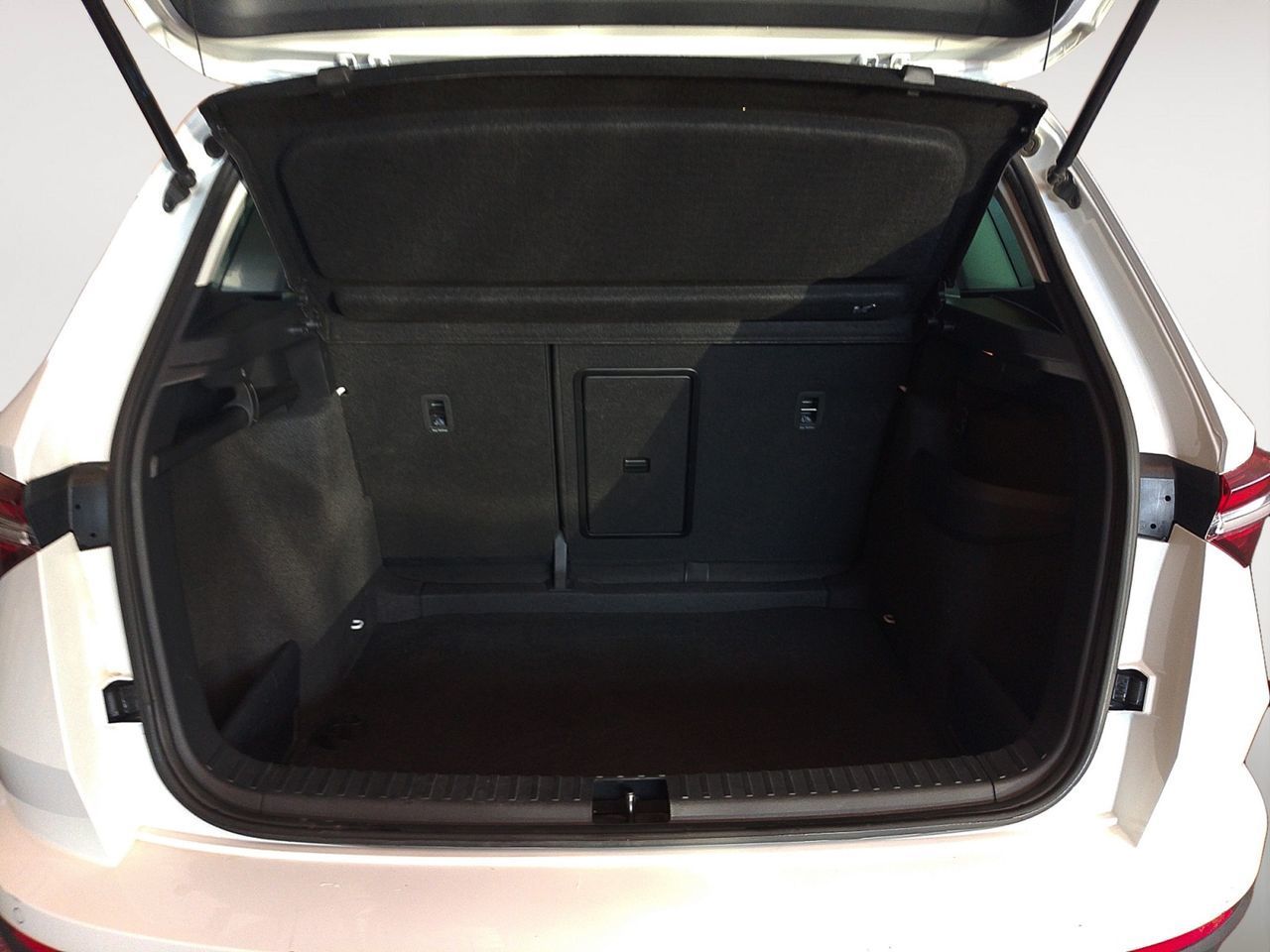 Škoda Karoq 2.0 TDI Selection - foto 11