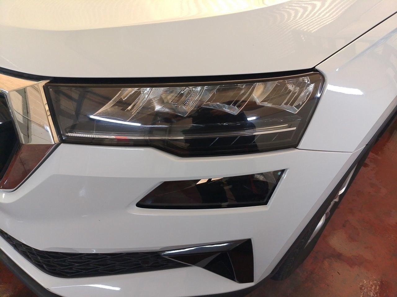 Škoda Karoq 2.0 TDI Selection - foto 17