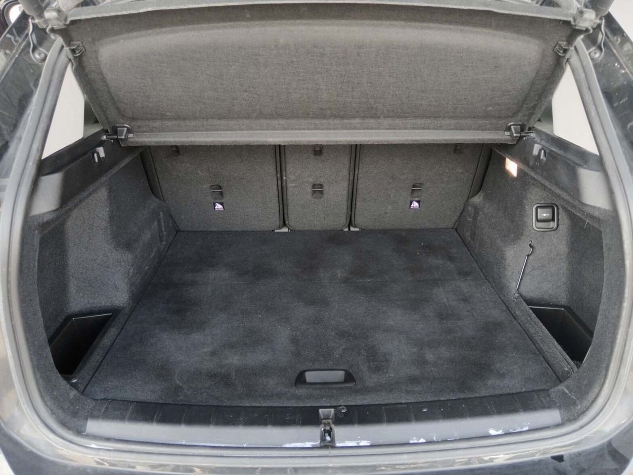 BMW X1 sDrive16d - foto 12