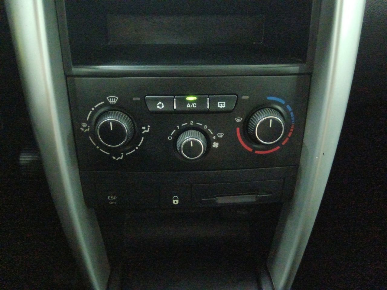 Peugeot 207 1.4 HDi Active FAP - foto 16