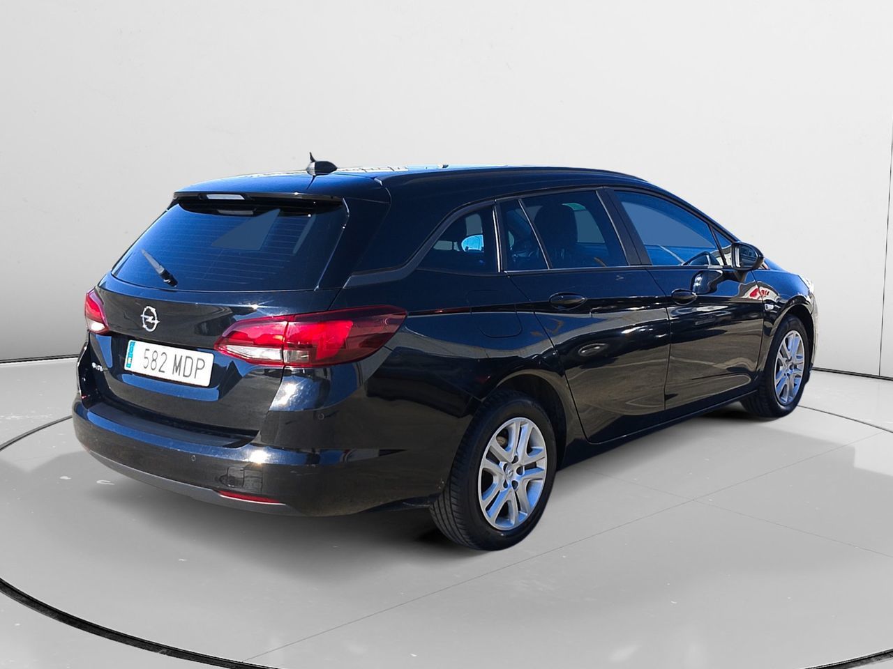 Opel Astra Sports Tourer 1.5D DVH Business Elegance - foto 2