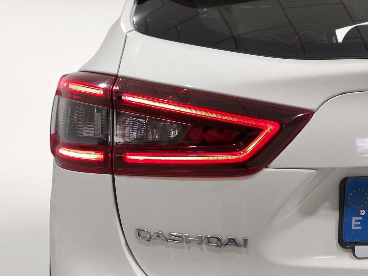 Nissan Qashqai dCi 115 Acenta - foto 22
