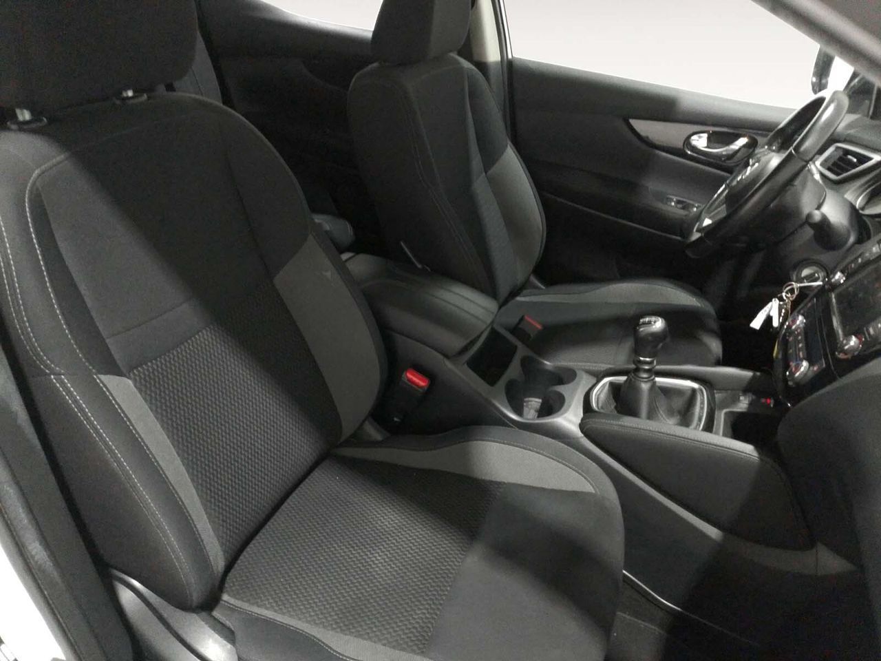Nissan Qashqai dCi 115 Acenta - foto 11