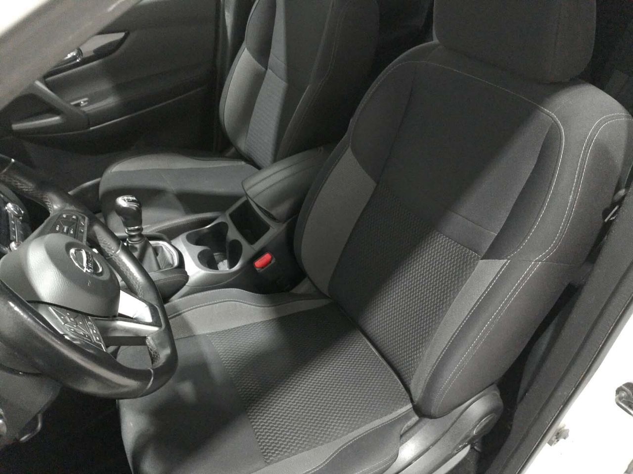 Nissan Qashqai dCi 115 Acenta - foto 9