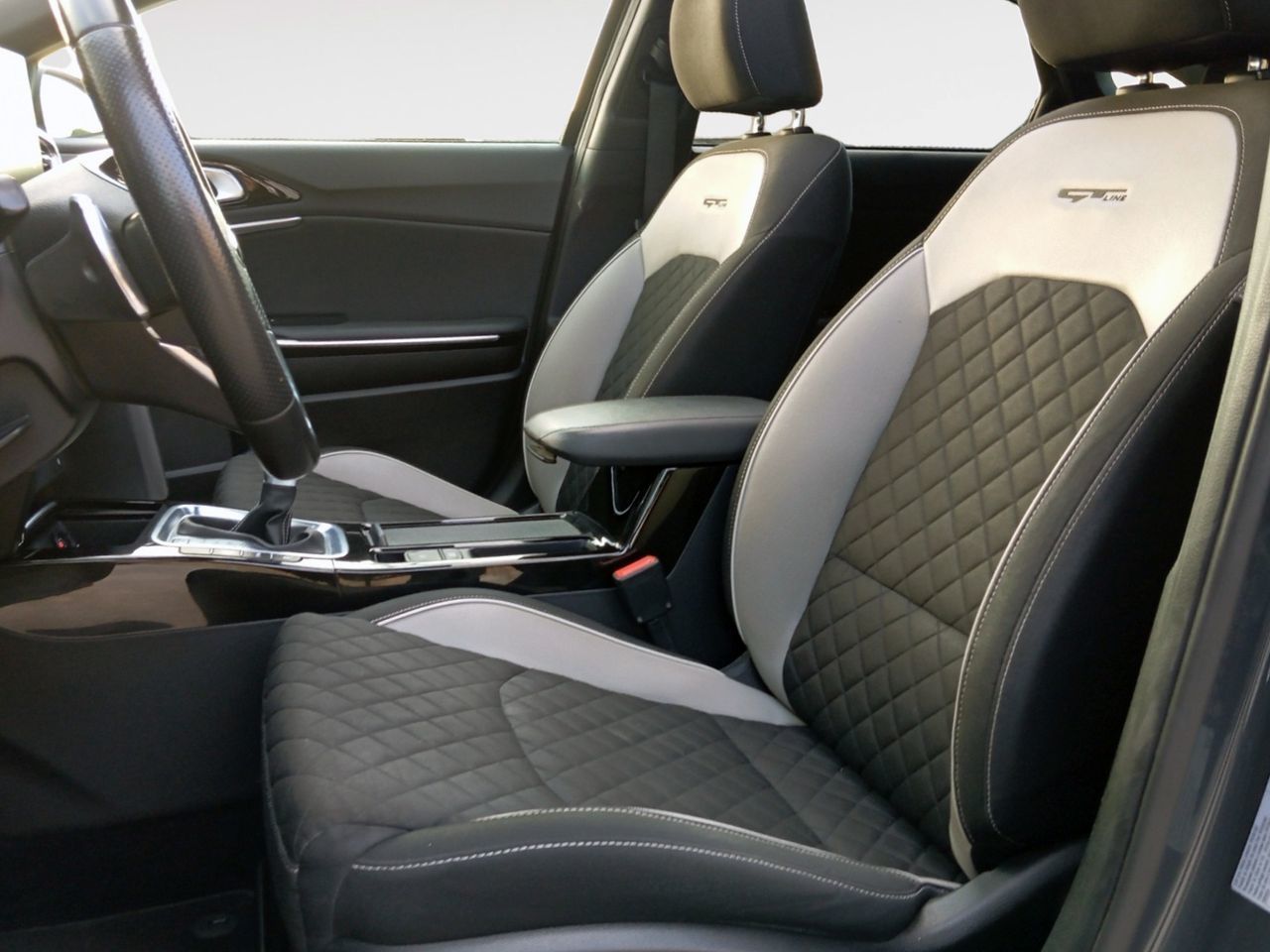 Kia Ceed 1.6 CRDi GT Line DCT - foto 9