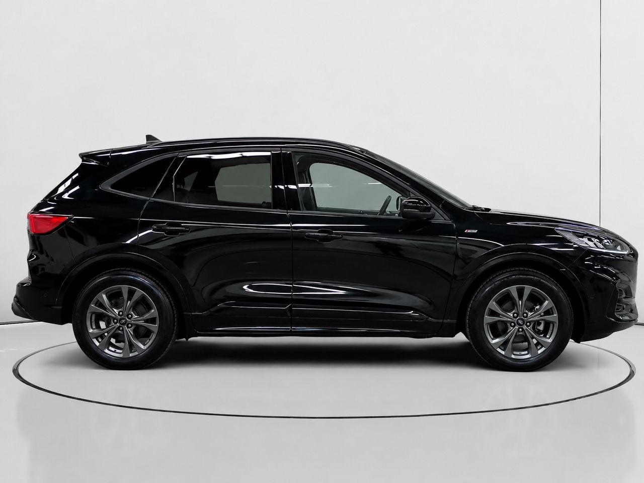 Ford Kuga 1.5 EcoBlue ST-Line - foto 2