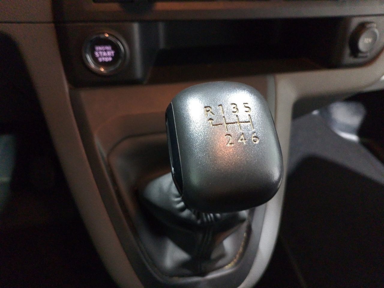 Opel Vivaro Furgon 1.5 Diesel S Standart Express - foto 11