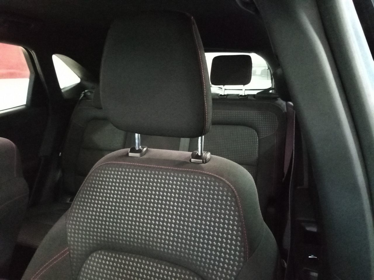Ford Kuga 1.5 EcoBlue ST-Line - foto 21