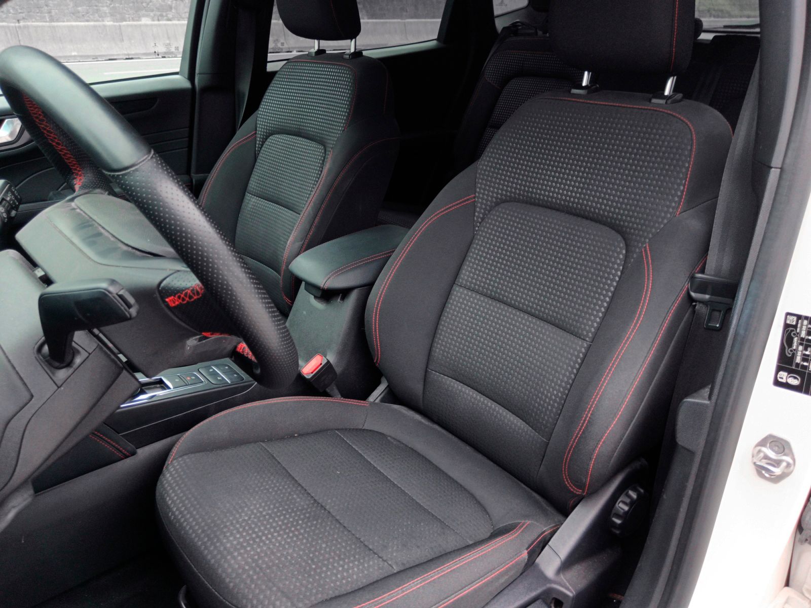 Ford Kuga 2.5 Duratec PHEV ST-Line - foto 23