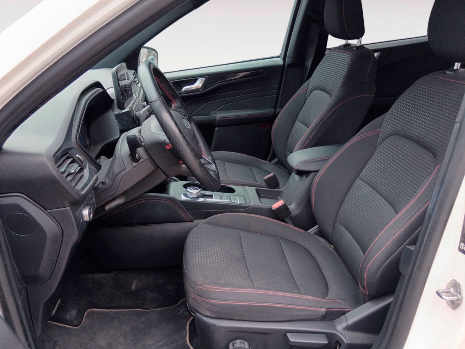 Ford Kuga 2.5 Duratec PHEV ST-Line - foto 11
